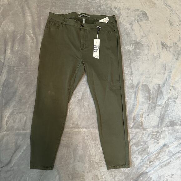 Celebrity Pink womens pants Army Green Mid Rise Ankle Skinny Jeans plus size 20 - Picture 1 of 8